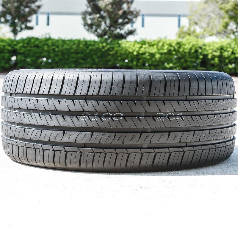 Evoluxx Capricorn UHP UHP P245/35R20 95W XL Passenger Tire - Image 2